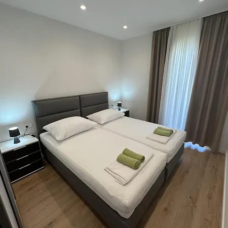 Novi Skrape U Samom Centru S Parkingom Apartman Trogir