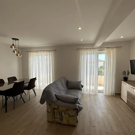Novi Skrape U Samom Centru S Parkingom Apartman Trogir